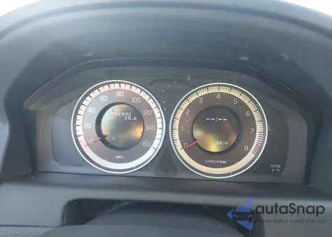 2012 Volvo Xc60 T6/T6 Platinum/T6 Premier Plus/T6 R-Design/T6 R-Design Platinum/T6 R-Design Premier Plus из США, поврежденный, VIN YV4902DZ9C2337770